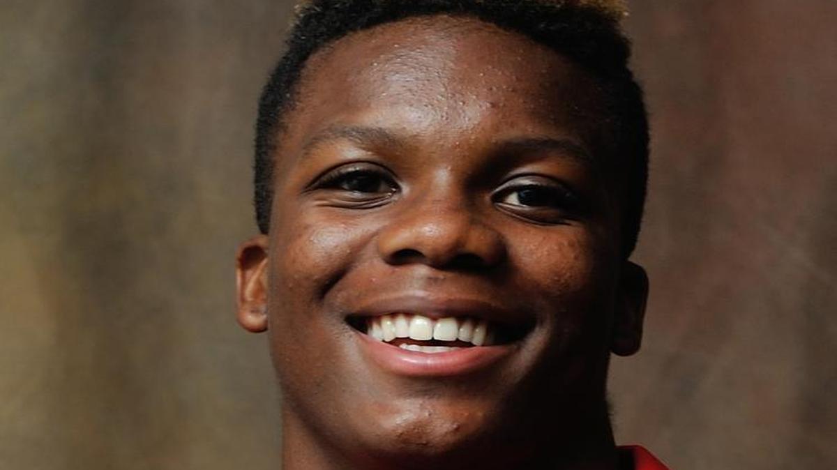 
Fresno State freshman Mike Bell could be headed to a redshirt season but after a strong fall camp he’s also in the conversation to get on the field in the defensive backfield.
