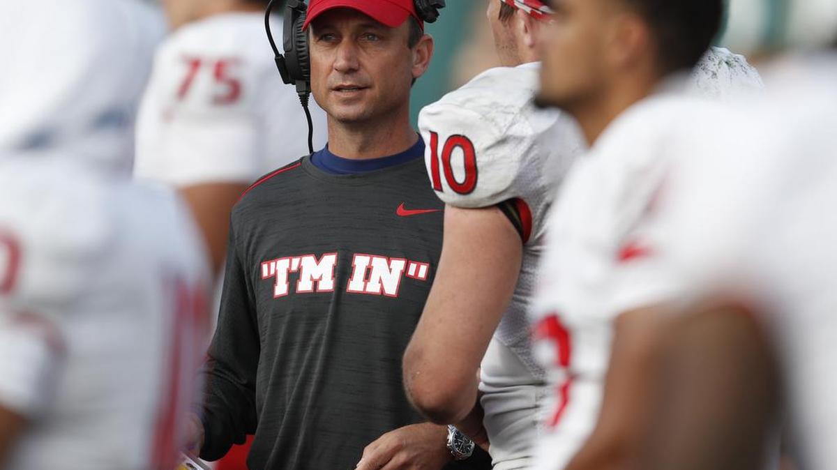 Two wins will not change the outlook on a poor season, but Fresno State interim coach Eric Kiesau, shown during the Bulldogs’ game at Colorado State on Nov. 5, 2016, is hoping the Bulldogs can finish strong and have some positives to take into the offseason.