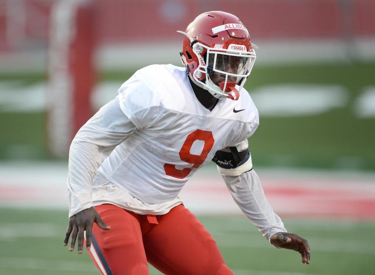 Fresno State linebacker Jeffrey Allison considered a transfer to be closer to his family following the 2016 season, but returned and is now the Bulldogs’ leading tackler. A conversation with coach Jeff Tedford, he said, was pivotal in his decision to remain in the program.