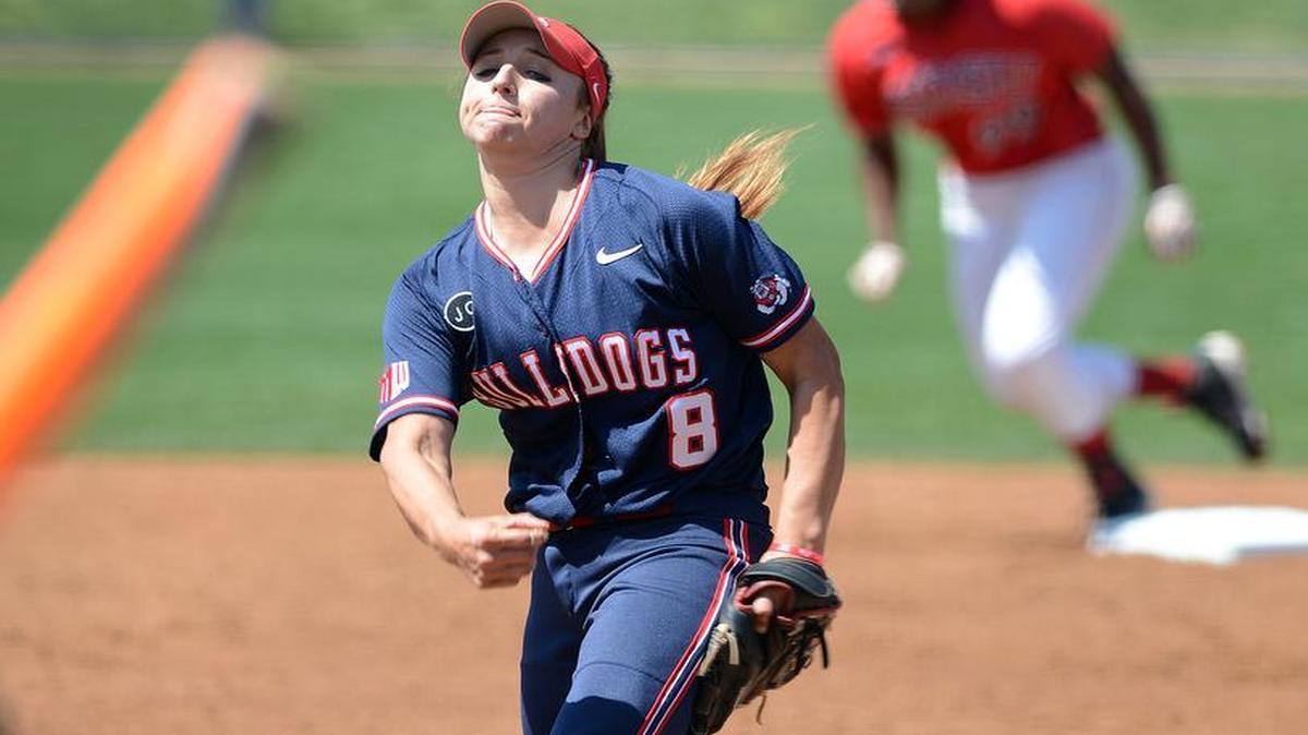 Fresno State has been picked to win the 2016 Mountain West softball title behind senior Jill Compton, last year’s conference Pitcher of the Year.