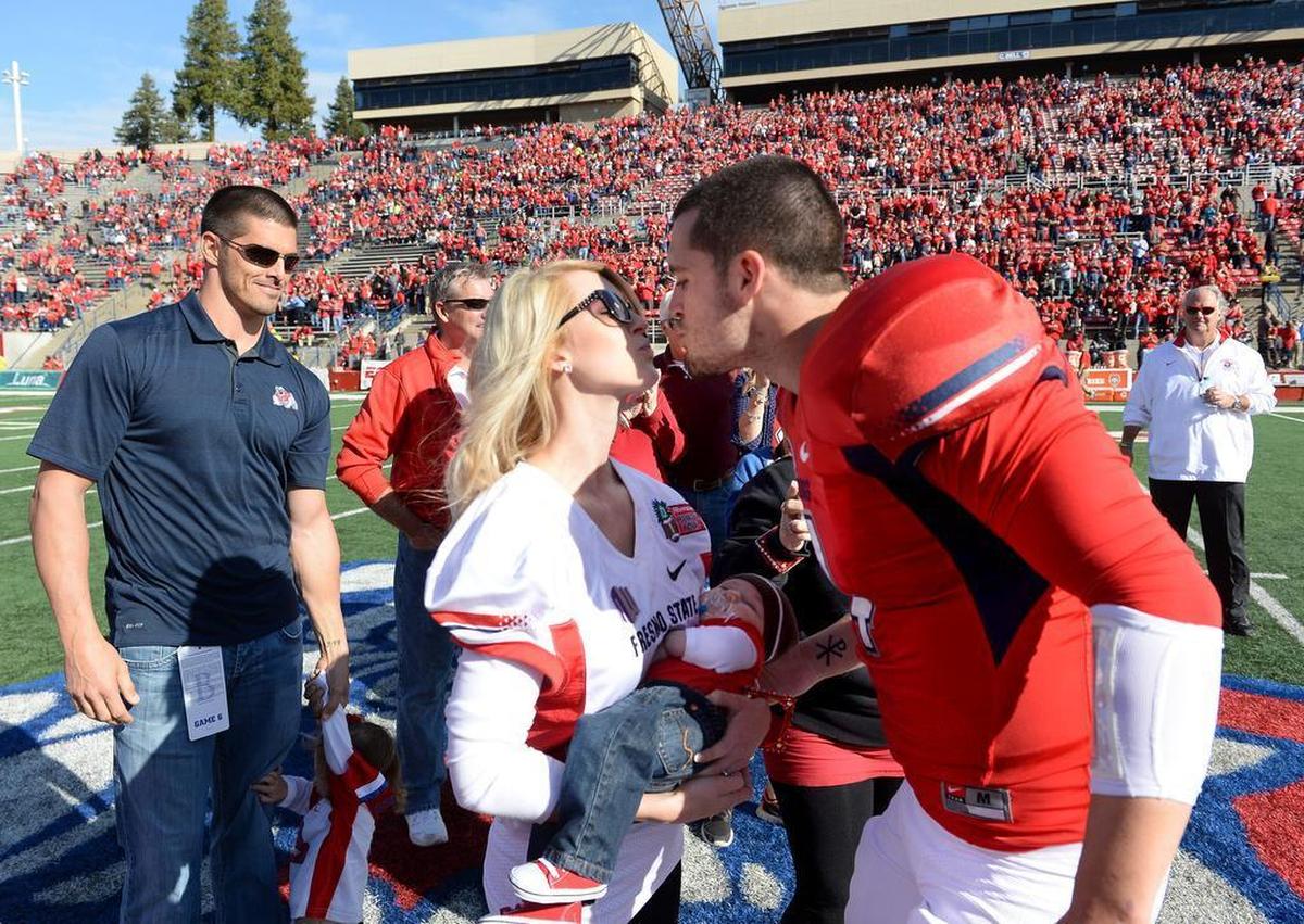Derek Carr followed his his oldest brother’s footsteps when he also decided to get married while in college. Derek married Heather and the couple had a baby during Derek’s senior year. Heather was a fellow Fresno State student but did not play a sport for the Bulldogs.