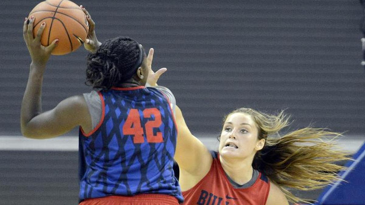 Fresno State’s Toni Smith, left, looks to find a lane around Breanne Knishka during a practice last month at Save Mart Center. The Bulldogs open the regular season in a non-conference game at UC Riverside at 4 p.m. Friday.