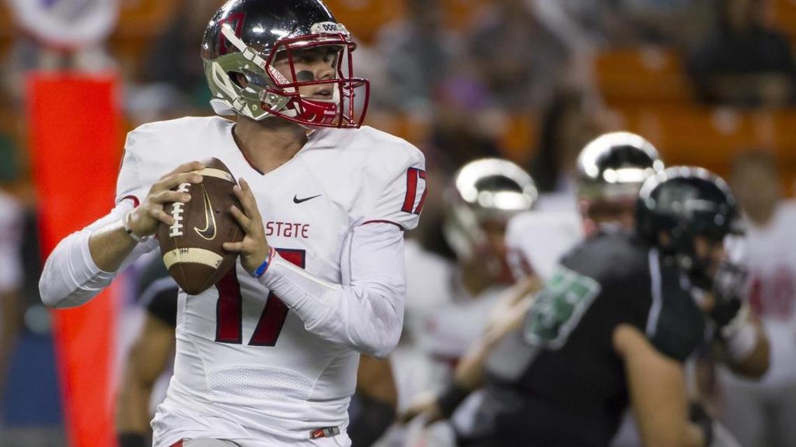 Fresno State quarterback Zack Greenlee overcame some early heat from the Hawaii defense on Saturday before tossing six touchdown passes in a 42-14 win Saturday night.