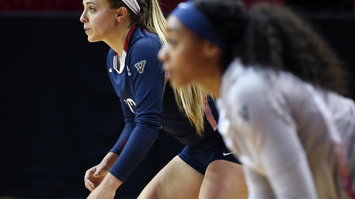 Fresno State has leaned on the senior leadership of Maggie Eppright, left, and Aleisha Coates in a 9-2 start to the 2016 season.