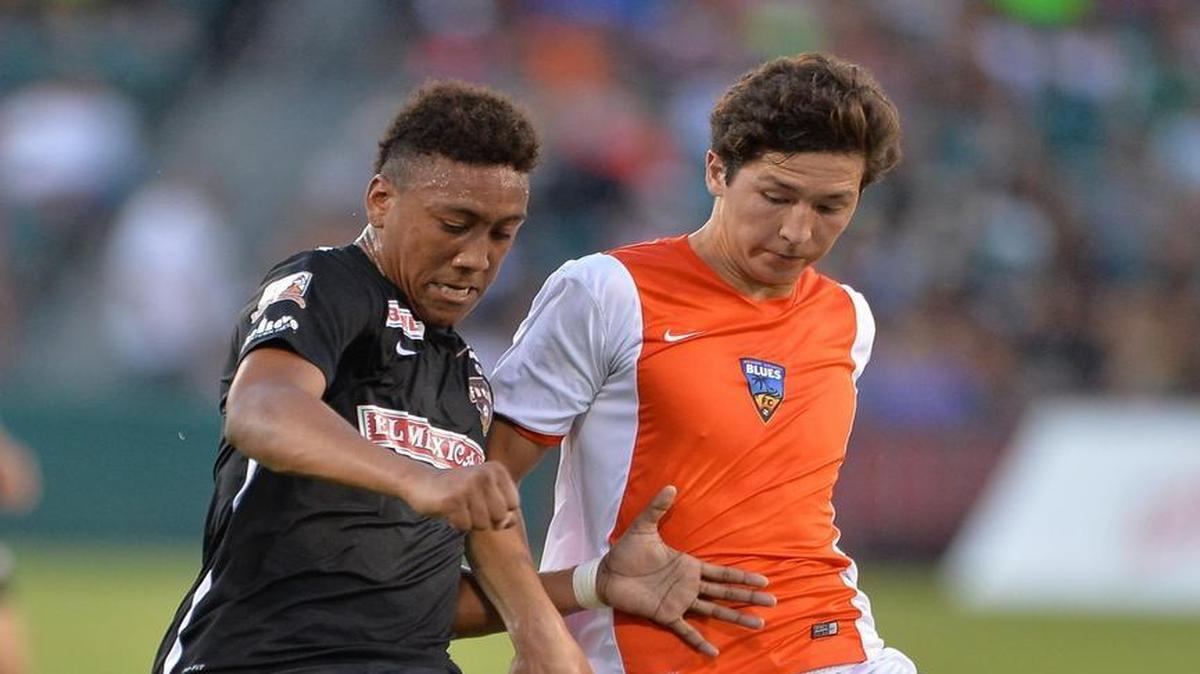 Fresno’s Christian Chaney, left, here in action during a 2015 PDL match, scored four goals, including a first-half hat trick, to lead the Fuego to a 6-2 rout of the Las Vegas Mobsters on Thursday, May 19, 2016.
