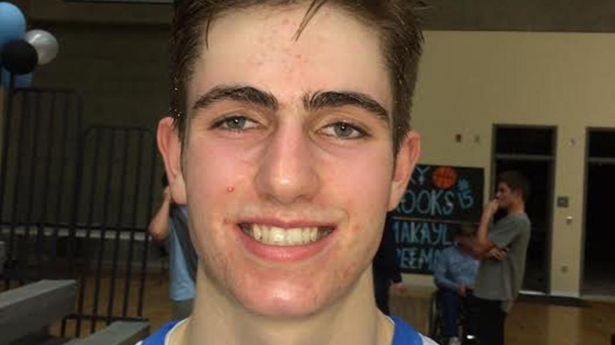 Clovis North junior Ben Avera was proficient inside and out while powering a 72-34 rout of Buchanan.