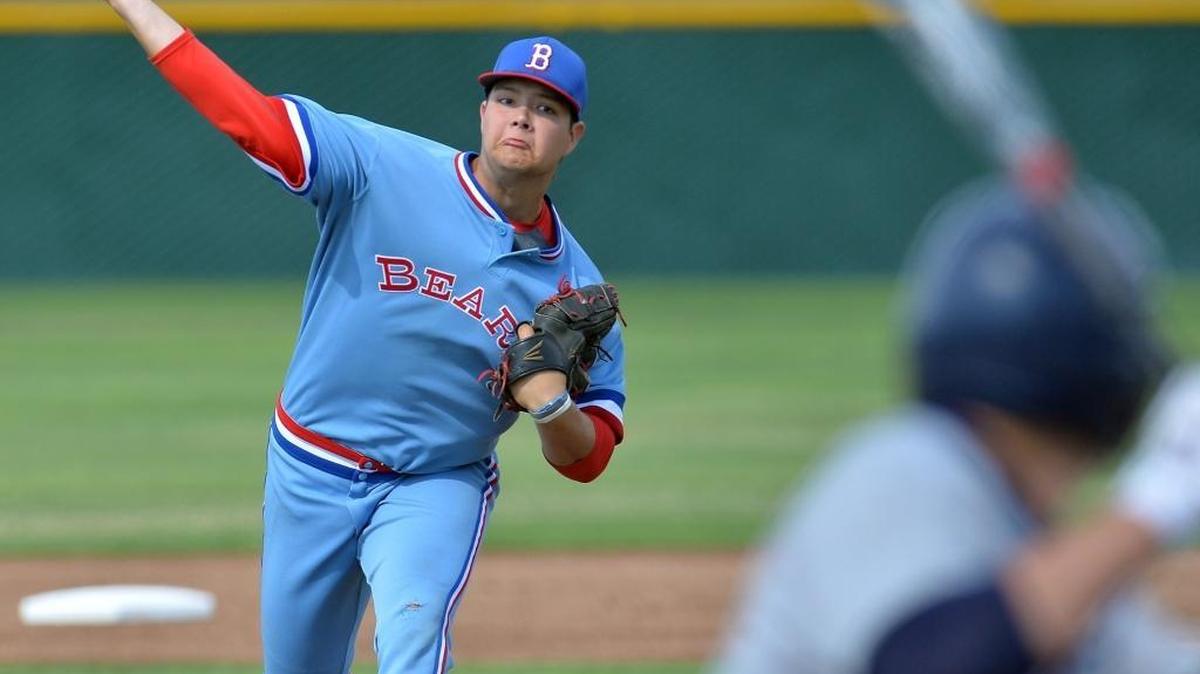 Buchanan’s Grant Gambrell pitches in the first inning against Bullard in the semifinals of the Central Section Division I baseball playoffs on Tuesday, May 24, 2016, at Buchanan High School in Clovis.