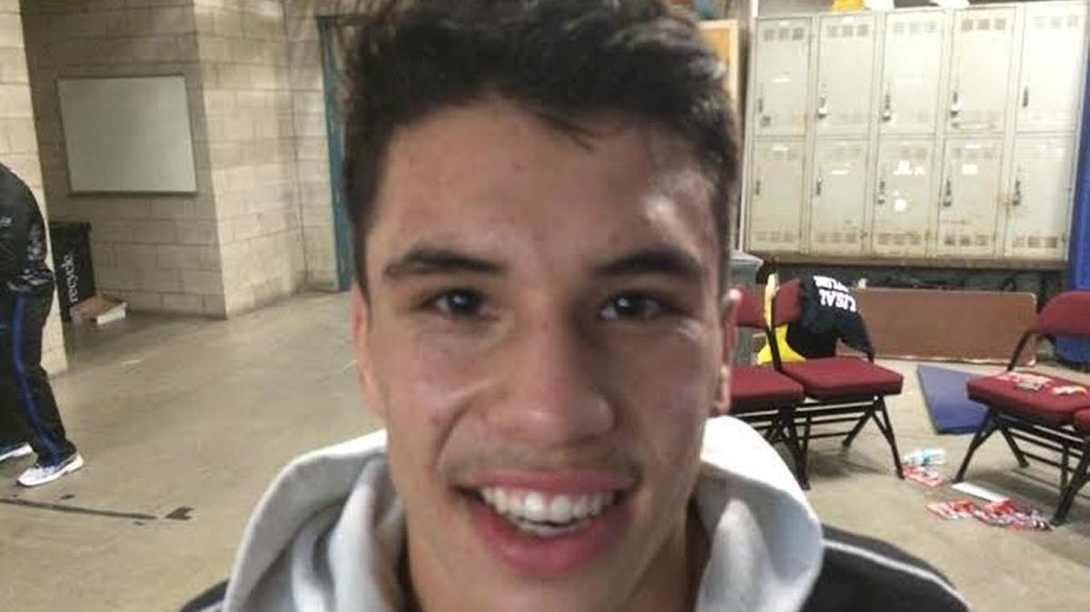 Buchanan 132-pounder Durbin Lloren