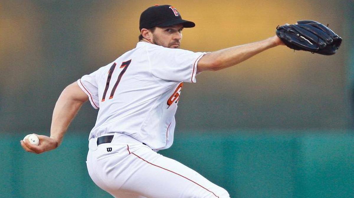 
Ex-Giant Barry Zito pitched at Chukchansi Park on 2011 while on a rehab assignment with the Fresno Grizzlies.
