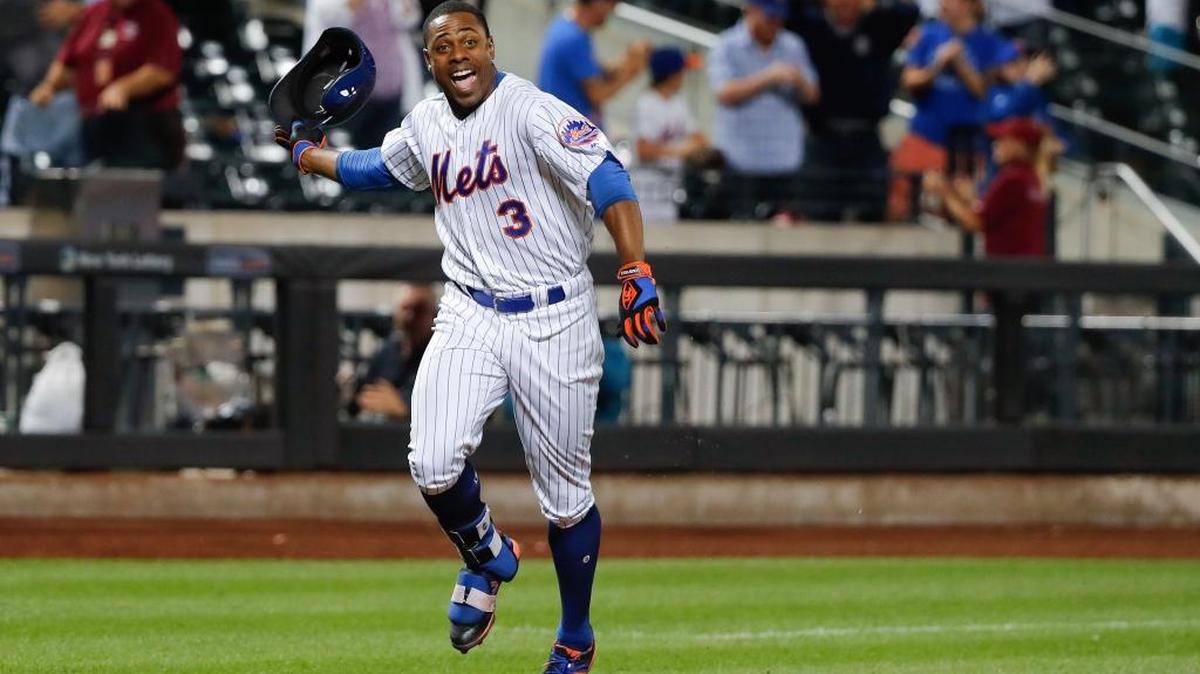 Curtis Granderson and the New York Mets have plenty to be happy about – they hold the top wild-card spot in the National League.
