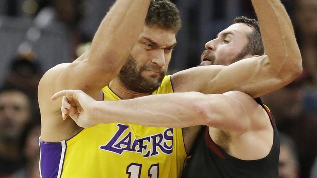 Los Angeles Lakers center Brook Lopez had a rough night in a 121-112 loss to the Cleveland Cavaliers on Thursday, Dec. 14, 2017. Lopez sidestepped out of the way rather than contest a LeBron James dunk, air-balled a pair of free throws and misfired on his own dunk attempt during a brutal stretch in the second quarter.