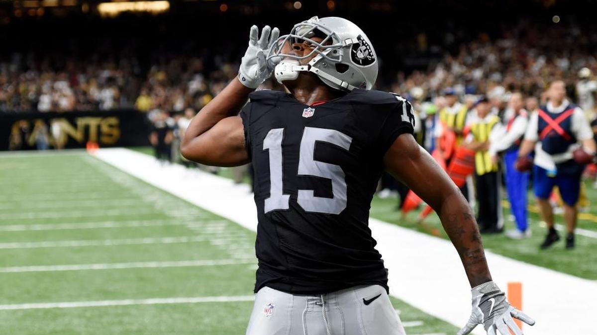 Raiders wide receiver Michael Crabtree celebrates his two-point conversion late in a win over the Saints in New Orleans on Sunday, Sept. 11, 2016.