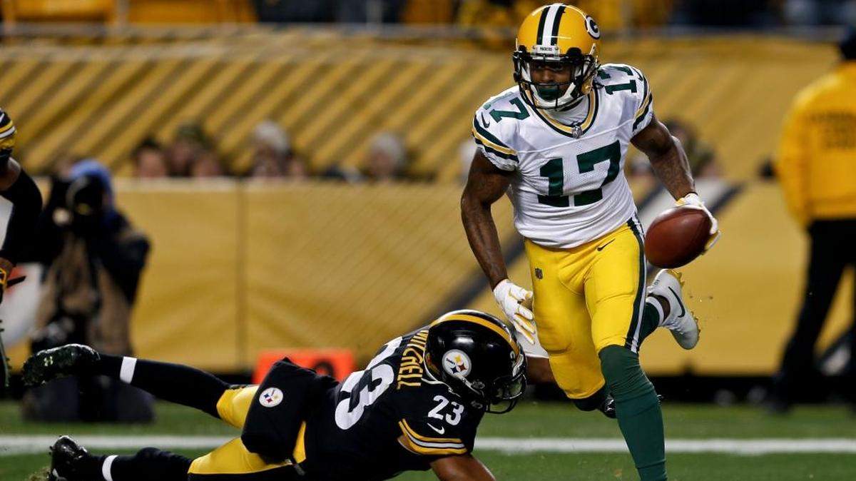 Green Bay wide receiver Davante Adams, the former Fresno State star, is the only Packers’ wideout that had any success attacking man coverage last season. That will change in their new offensive system, NFL Network analyst David Carr says .