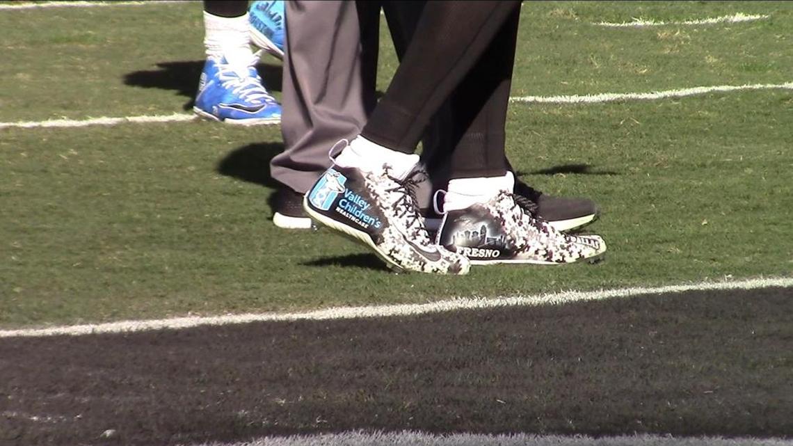 On Sunday, Dec. 3, 2017, Oakland Raiders quarterback Derek Carr showed support for Valley Children’s HealthCare during the My Cause, My Cleats campaign.