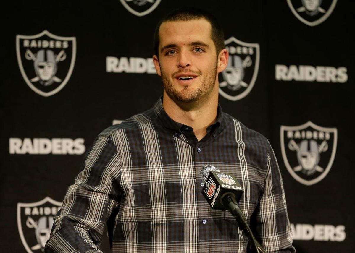 Might Oakland Raiders quarterback Derek Carr get some mentoring from former Raiders great Rich Gannon?