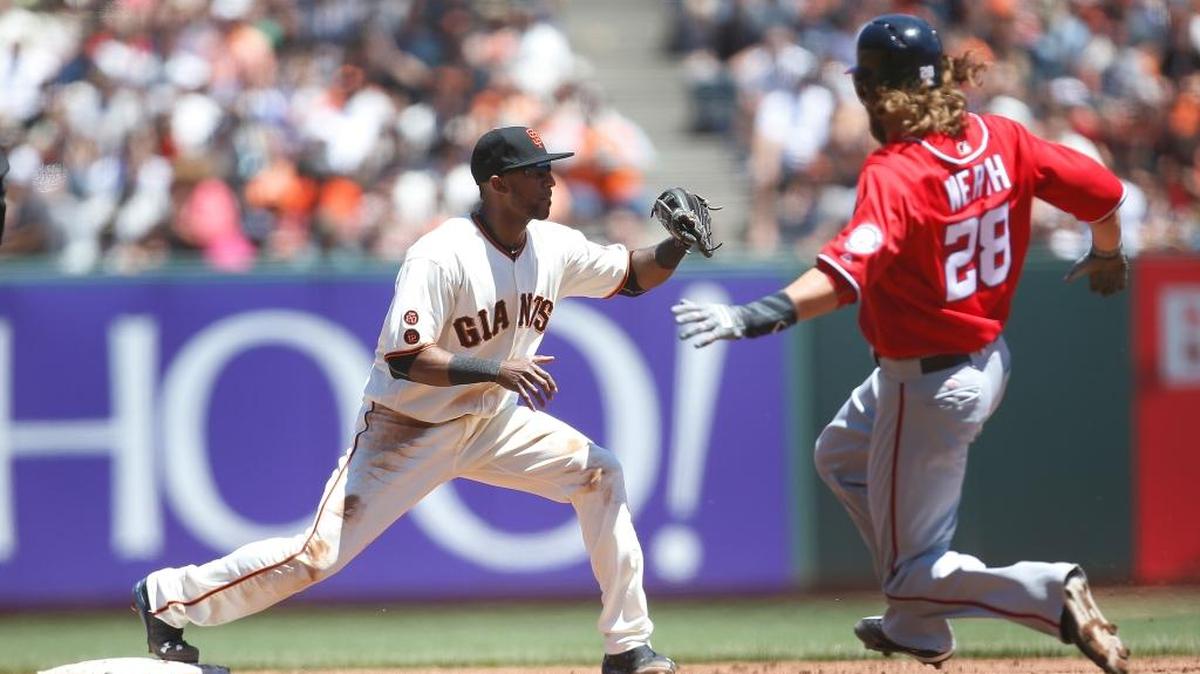The Washington Nationals’ Jayson Werth (28) is forced out by San Francisco Giants shortstop Eduardo Nunez forces out Jayson Werth of the Washington Nationals during a baseball game, Saturday, July 30, 2016 in San Francisco. Nunez joined the Giants before the Monday, Aug. 1, 2016 trade deadline.