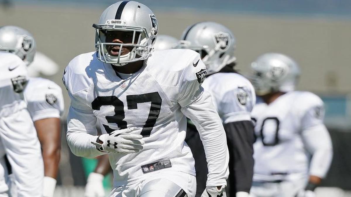 
Former Edison High star Tevin McDonald went undrafted this spring then signed quickly with the Oakland Raiders as a free agent. Though he missed rookie mini camp in June while finishing his degree at Eastern Washington, McDonald said he’s been getting caught up thanks to some helpful tips from veteran Charles Woodson and assistant coach Rod Woodson as the Raiders enter their first preseason game Friday, Aug. 14, 2015, against the St. Louis Rams at O.co Coliseum.
