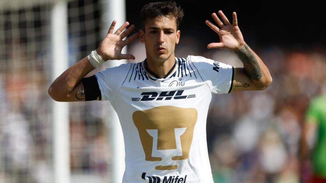 El argentino Dinenno le da triunfo a los Pumas UNAM del brasileño Dani Alves