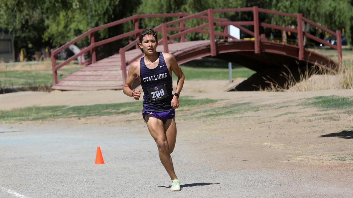 Madera South senior Adrián Hipolito won the Dennis DeWitt Invitational at Lions Town & Country Park in Madera on Aug. 27, 2022 with a time of 9:03.0 on the 3,000-meter course.