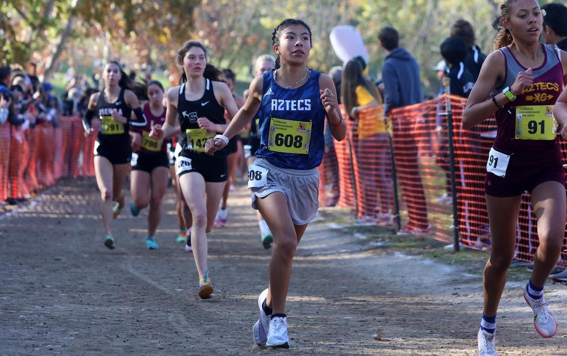 Farmersville High senior Julissa Avila finished 31st in 19:06.6 in the girls Division IV race at Woodward Park on Nov. 27, 2021.
