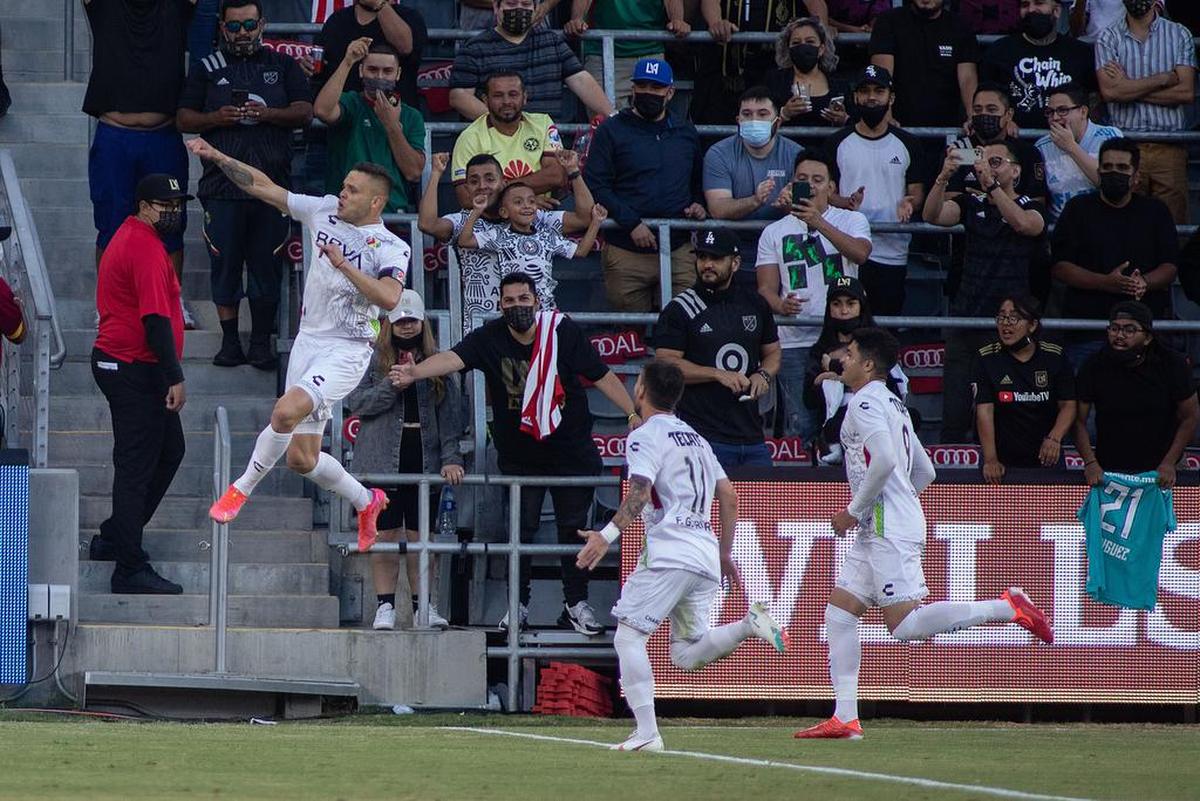 Jonathan de Liga MX celebra su anotación durante el juego de la MLS entre All-Stars y Liga MX.