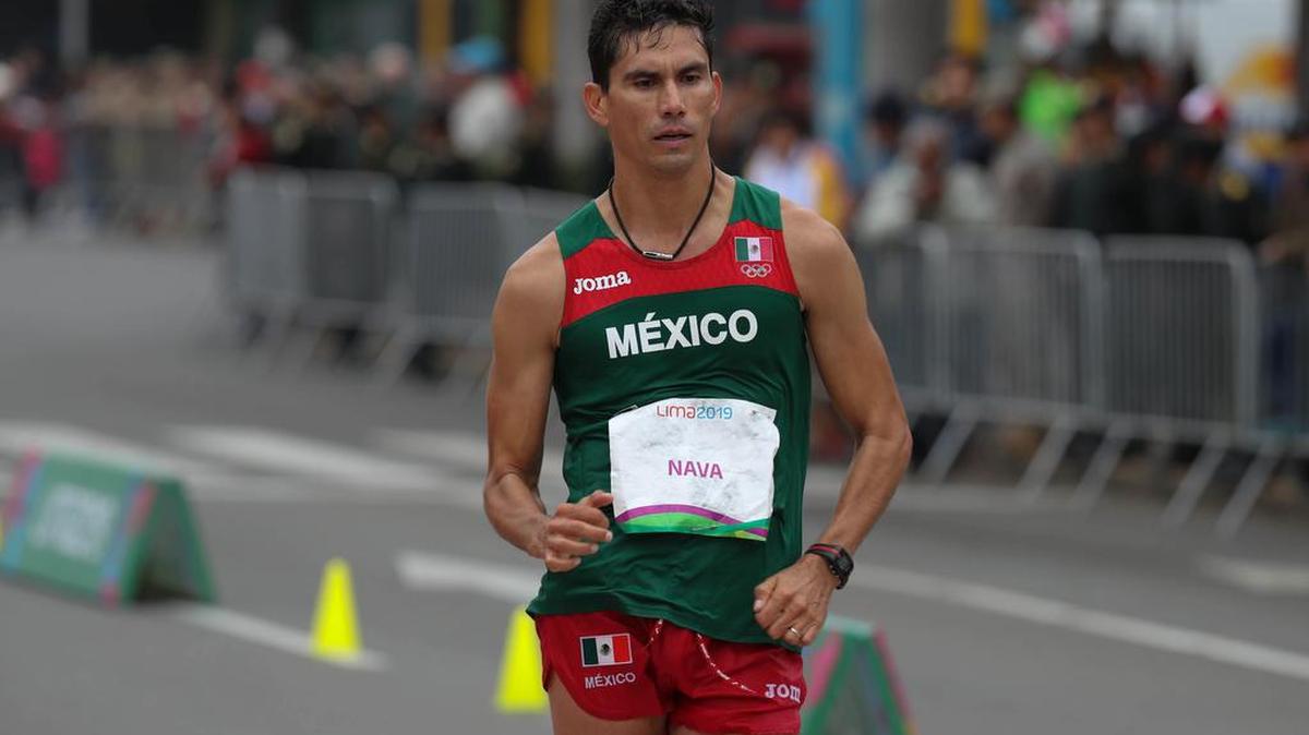 Horacio Nava de México gana la medalla de plata en 2019 en la final masculina de marcha 50 km de los Juegos Panamericanos Lima 2019, en Lima, Perú.