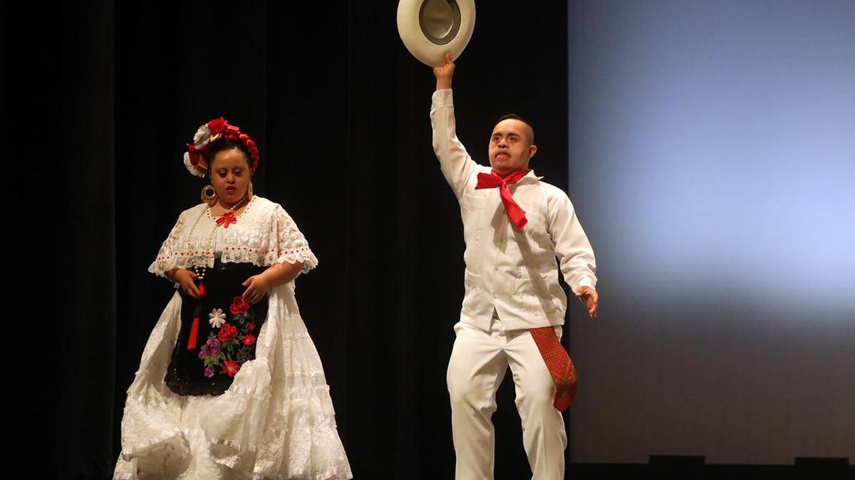 Grupo Folklórico Sueños y Esperanza from Whittier got a standing ovation after the group performed dances from Veracruz at the second day of the Danzantes Unidos Festival at Roosevelt High School on April 9, 2022.