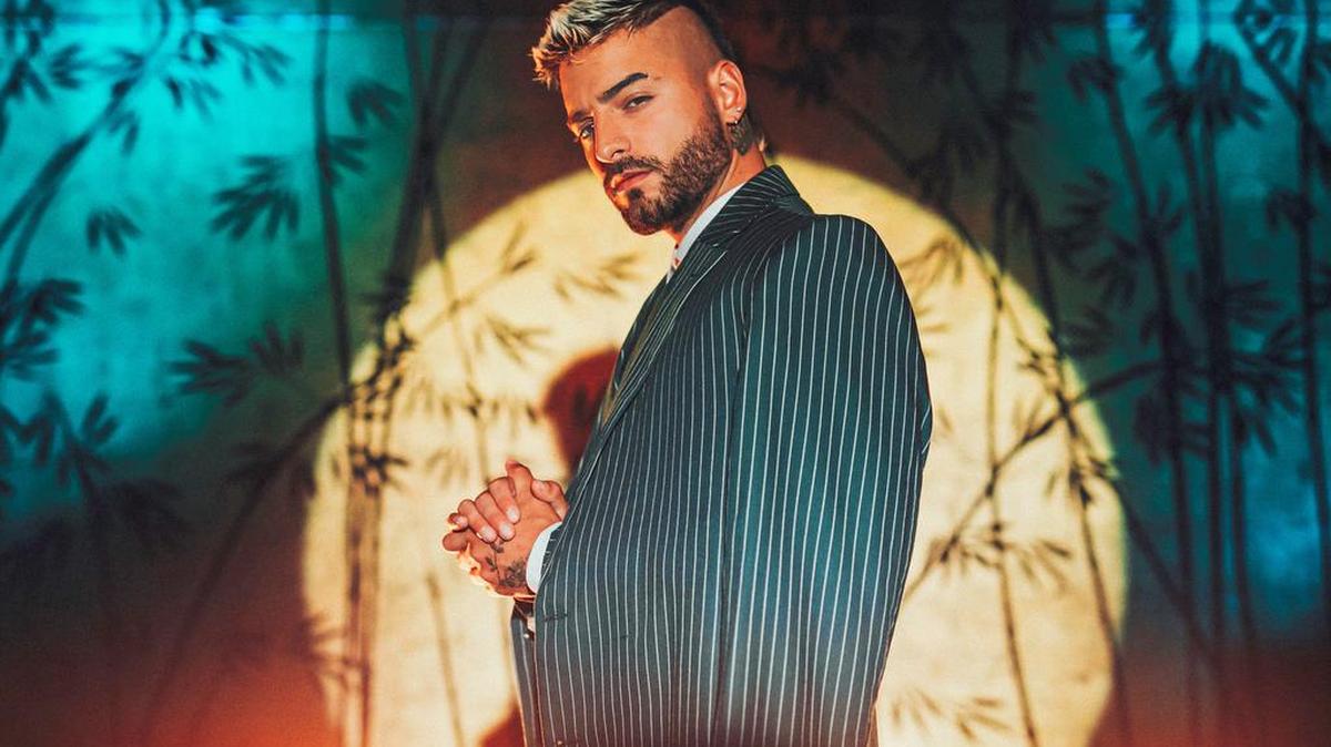 Fotografía cedida este jueves por PHRAA donde aparece el artista colombiano Maluma en una pose promocional de ‘Sobrio.’