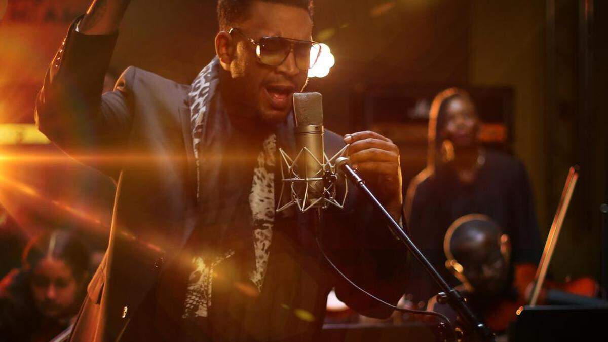 Fotografía promocional cedida por Saban Music donde aparece el cantante puertorriqueño Don Omar durante un momento de su nuevo tema ‘Agradecido’.