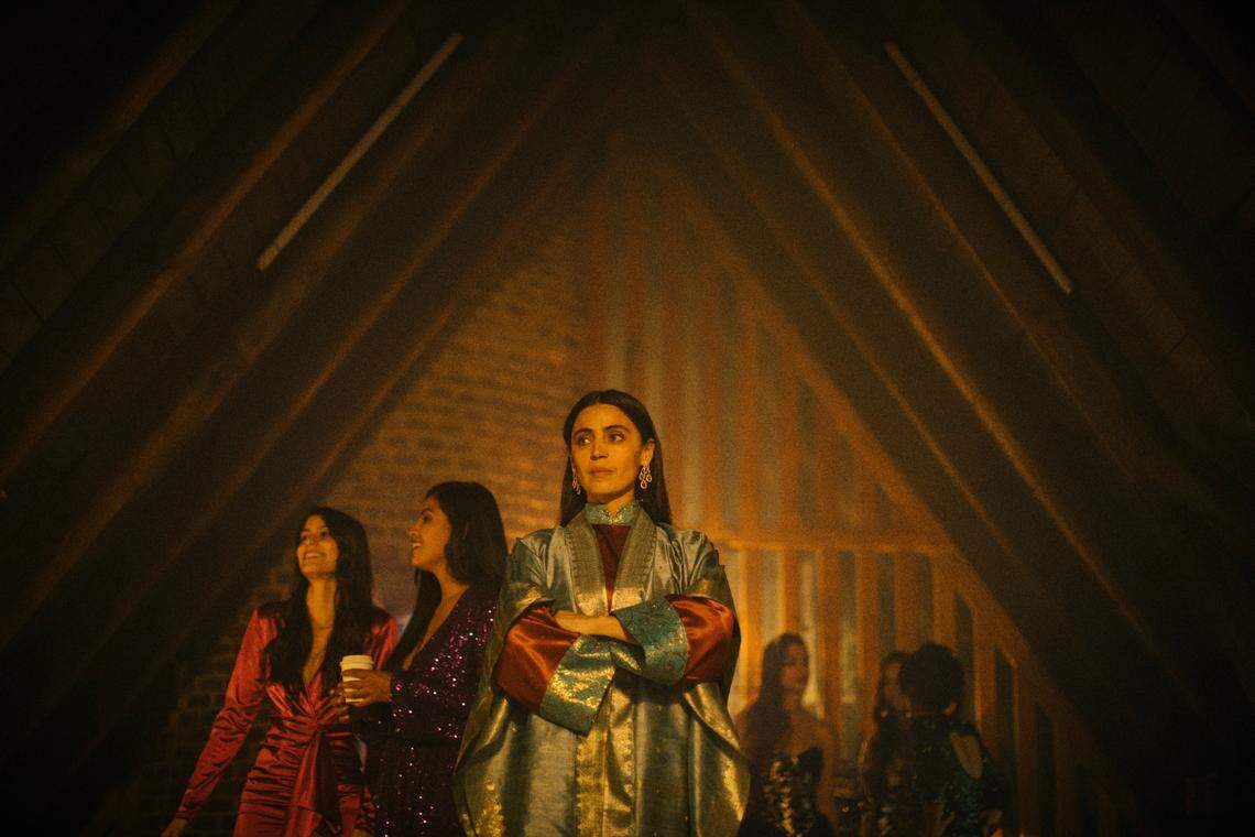 Ilse Salas es Concepción López Montoya, la matriarca del certamen de belleza más importante del país, en la nueva serie de Pantaya ‘Señorita 89’. 