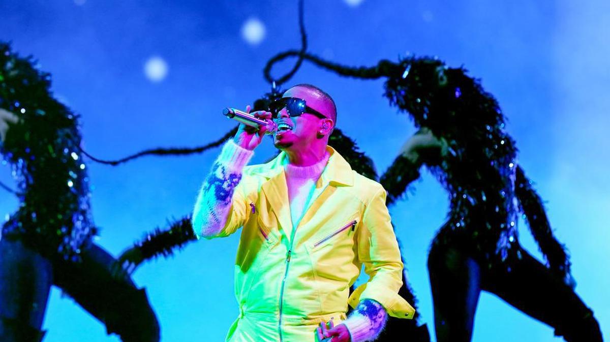 Ozuna performs onstage during Univision's 33rd Edition of Premio Lo Nuestro a la Música Latina at AmericanAirlines Arena on Feb. 18, 2021 in Miami, Florida.