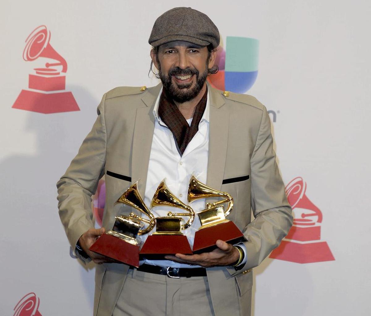 El cantante dominicano Juan Luis Guerra, aquí en 2015, tiene seis nominaciones para el Latin Grammy.