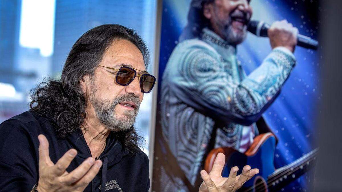 Miami (United States), 30/01/2023.- Mexican singer speaks during an interview at the Bayside Park in Miami, Florida, USA, 30 January 2023. Solis is presenting his Buki World Tour. (Estados Unidos) EFE/EPA/CRISTOBAL HERRERA-ULASHKEVICH