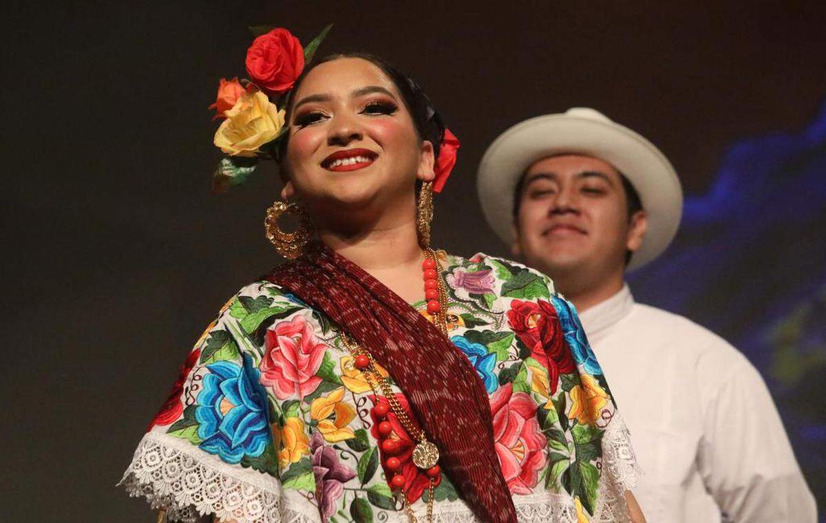Los Danzantes de Aztlán performed dances from Yucatán during the Naviidad en México showcase at the Fresno State Satellite Student Union on Dec. 10, 2022.