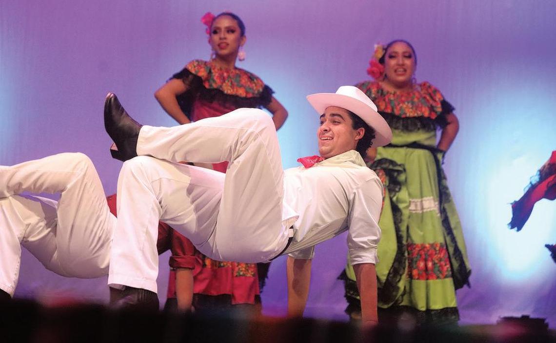 Ballet Folklórico Nube de Oro from Sacramento performed Sones Mestizos y Sinaloenses during the Californai Gold folkloric show at Central East High School.