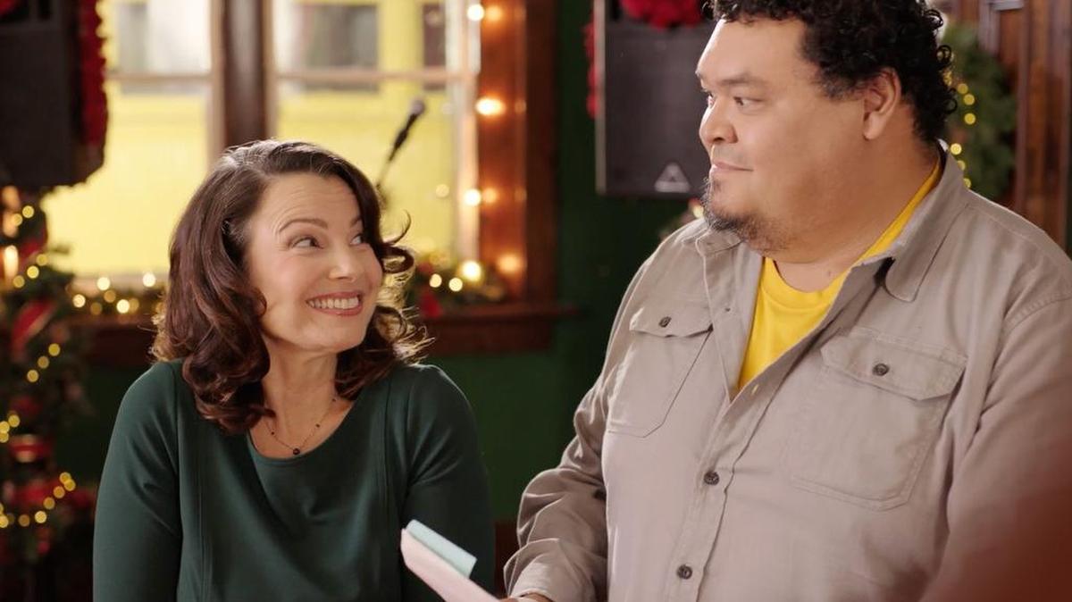 Fotografía cedida por Lifetime de la actriz estadounidense Fran Drescher durante un extracto de la película ‘Cita Navideña’. La actriz, productora y escritora estadounidense Fran Drescher aseguró en una conferencia para medios latinoamericanos que disfruta de mezclar los temas sociales en los que está involucrada y las producciones en las que participa.