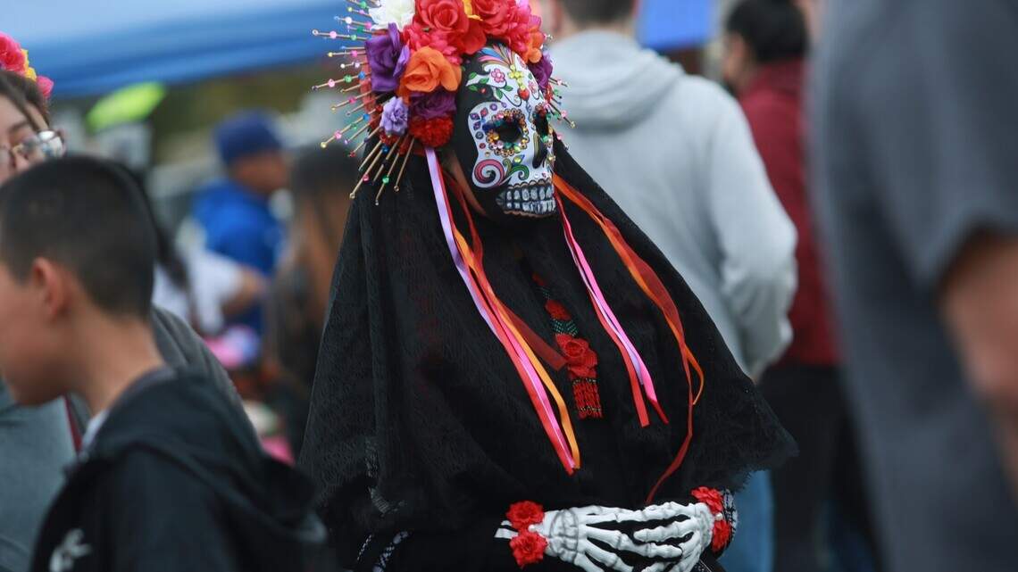 De Visalia a Sacramento, celebraciones del Día de Muertos serán centro de atención