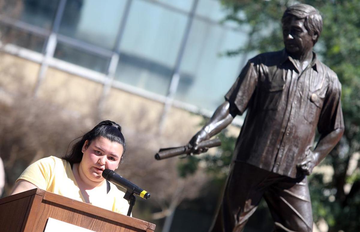 Fresno State student Mel López spoke about working in the fields as a teenager during a March 24, 2022 ceremony honoring farmworker icon César E. Chávez.