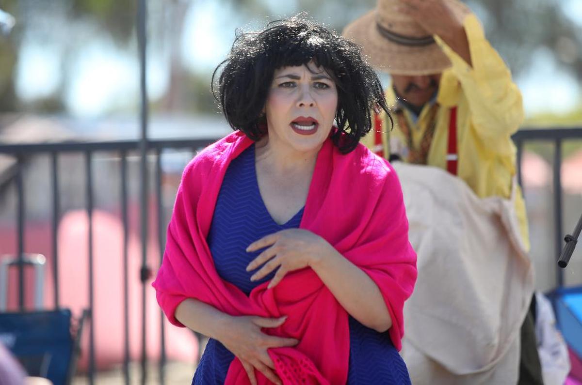Teatro La Familia Feliz member Norma González participated in the bilingual play ‘Vacúnate, Prudencio!’ during a June 13, 2021 pop up performance at the Madera fairgrounds.