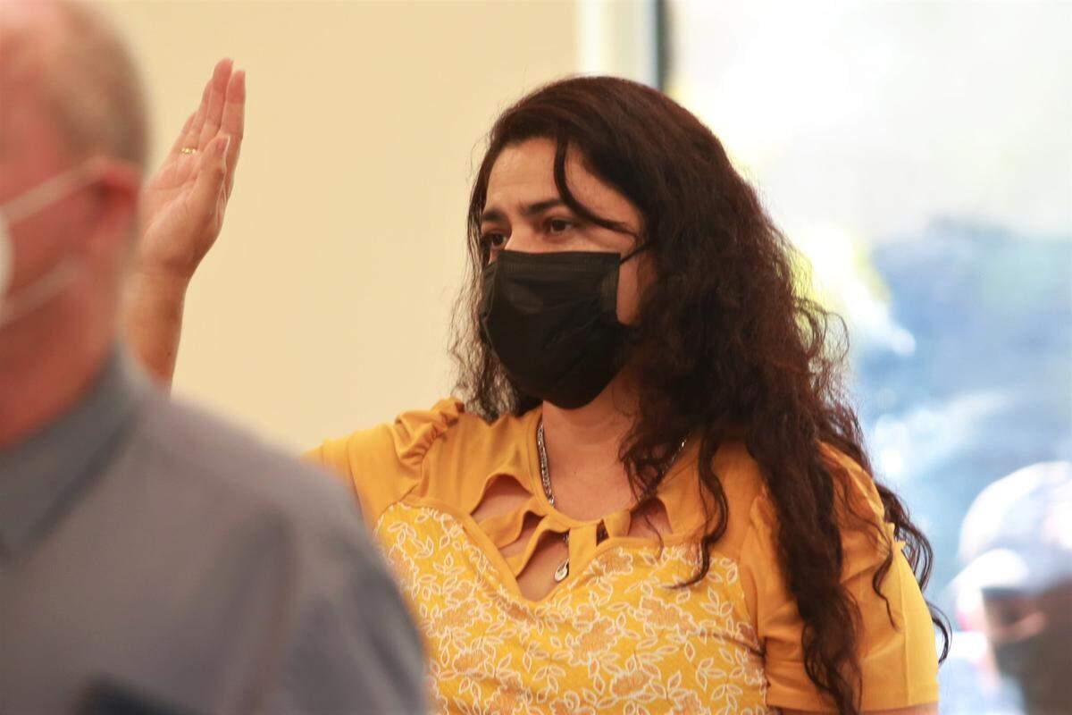 Verónica Díaz González, quien es originaria de Guadalajara, Jalisco, México y tiene viviendo en los Estados Unidos más de 35 años, tomo juramento la mañana del 16 de septiembre.