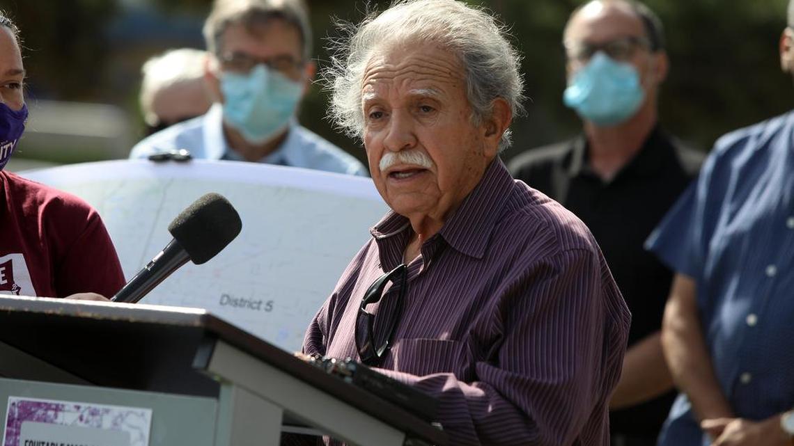 Venancio Gaona of the Central California Coalition for Equitable Realignment is encouraging the Fresno County Board of Supervisors to adopt new districts that have been proposed by the Dolores Huerta Foundation.