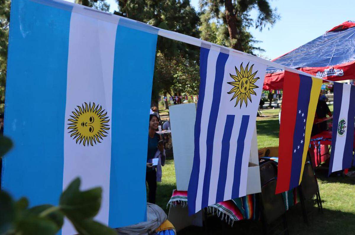 Fresno State celebrated Hispanic Heritage Month and welcomed students to campus during the Sept. 21, 2022 Bienvenida (Welcome) celebration in front of the Kennel Bookstotre.
