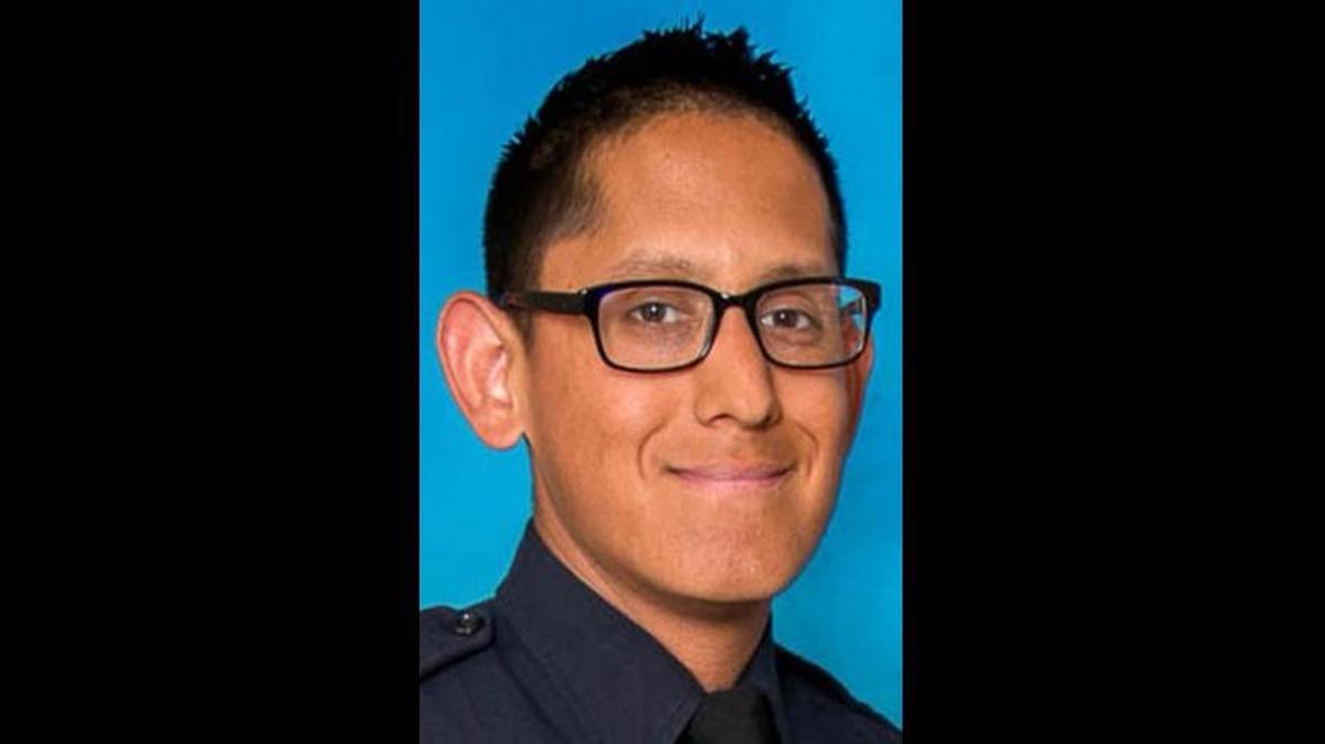 Oficial de policía de Modesto Juan Arroyo