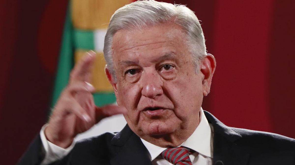 Mexican President Andrés Manuel López Obrador lamented on Wednesday the shooting at a primary school in the town of Uvalde, Texas, United States, in which at least 19 minors lost their lives, although he did not identify victims with Mexican citizenship.