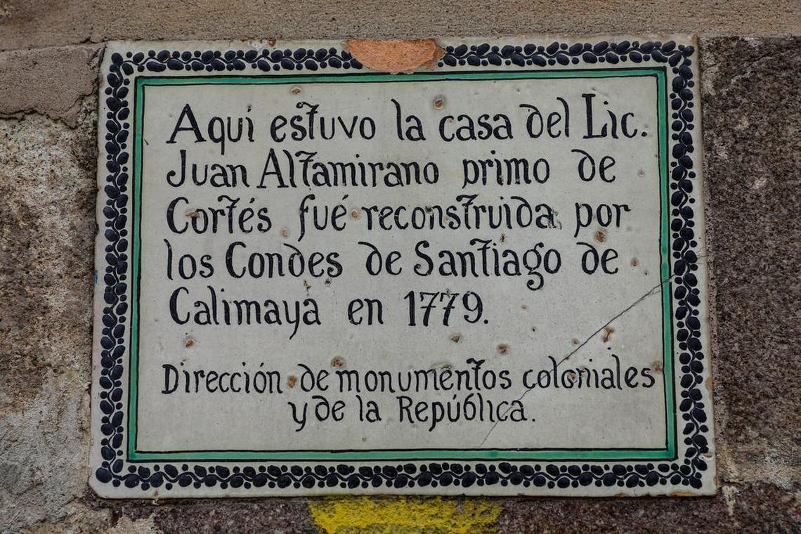 View of a nomenclature on the exterior of a building, in the historic center of Mexico City,