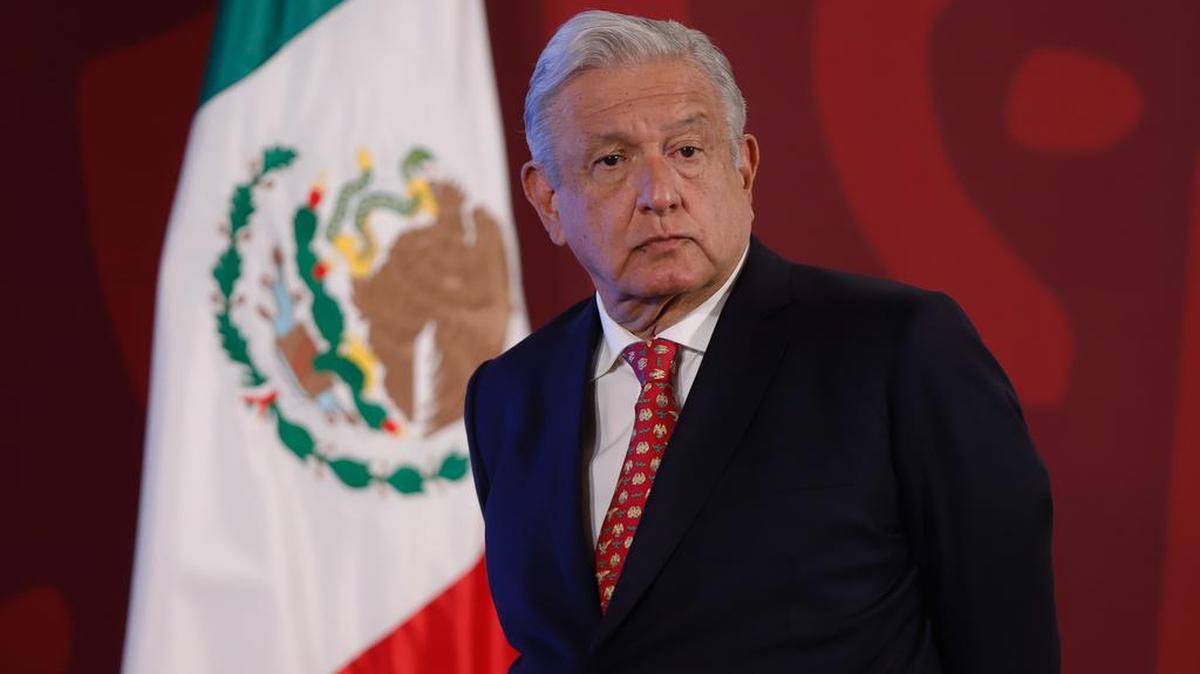 El presidente mexicano, Andrés Manuel López Obrador causa una sacudida a la región y a la política interna al confirmar, tras semanas de incertidumbre, que no asistirá a la Cumbre de las Américas que se realiza estos días en Los Ángeles, Estados Unidos, por la exclusión de Cuba, Nicaragua y Venezuela.
