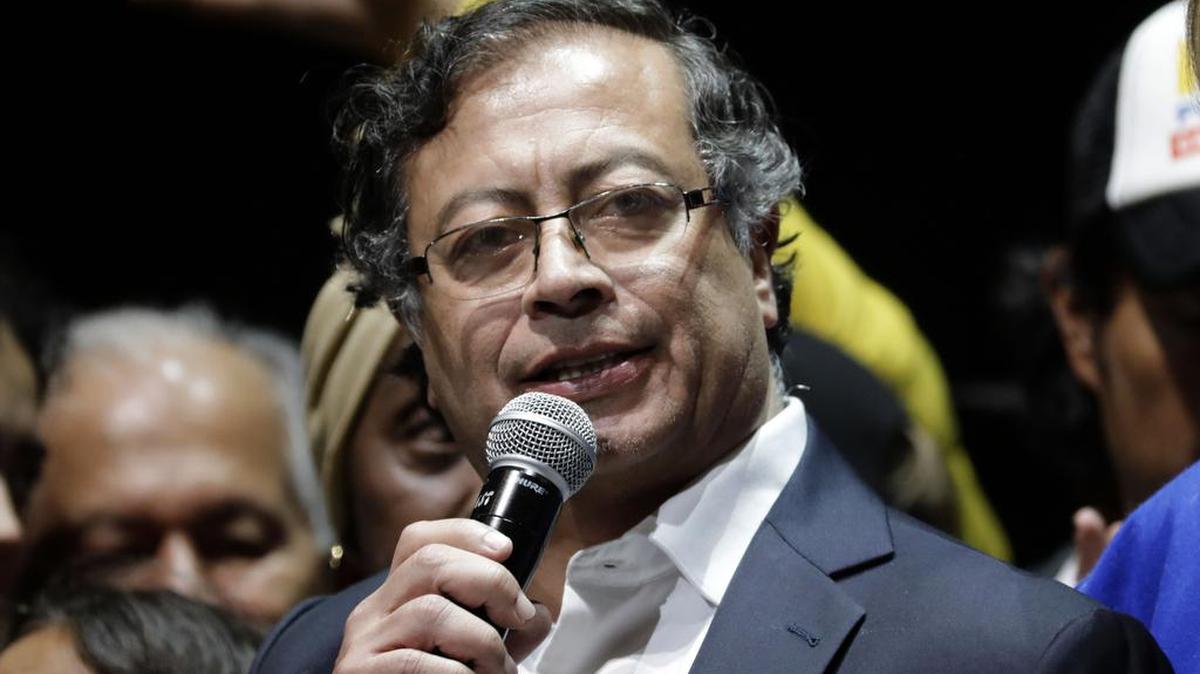 El Presidente electo de Colombia Gustavo Petro habla el 19 de junio luego de conocer los resultados de las elecciones en Bogotá. Los colombianos eligieron este domingo a Gustavo Petro como nuevo presidente de la república para el periodo 2022-26.