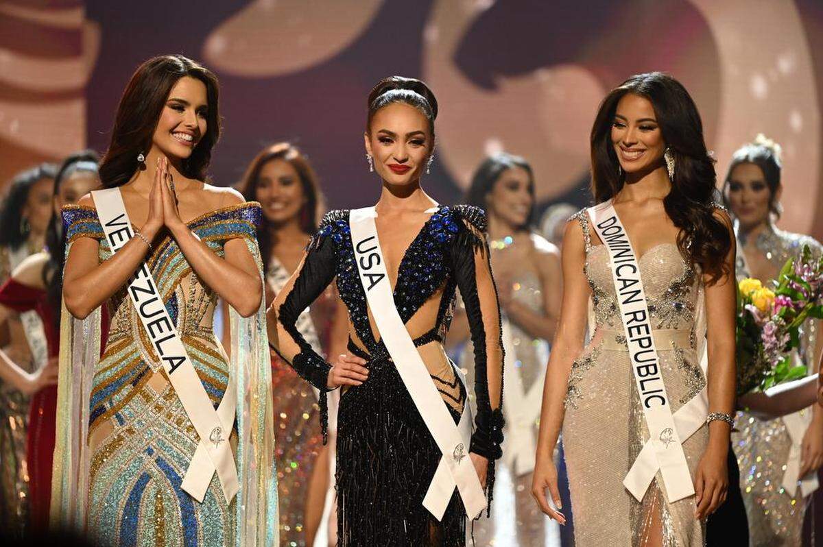 Miss Universo Venezuela 2022 Amanda Dudamel; Miss Universo Estados Unidos 2022 RBonney Gabriel, y Miss Universo República Dominicana Andreina Martínez Founier esperan los resultados del concurso Miss Universo 2022.