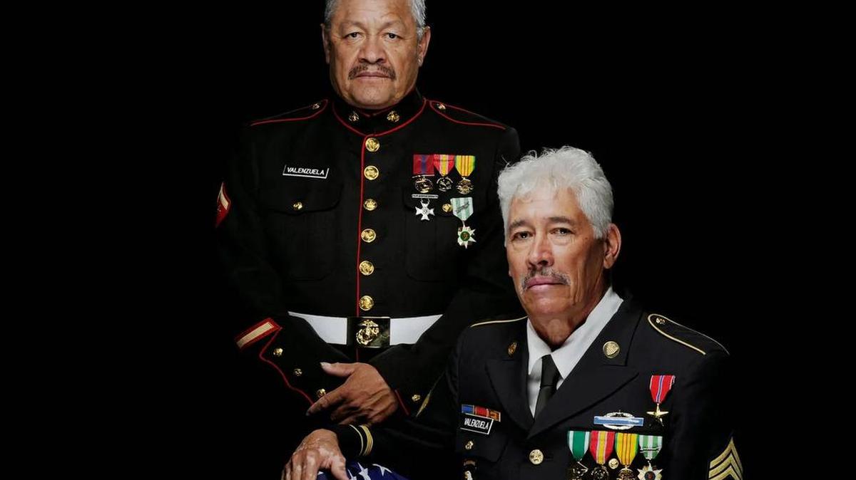 Fotograma cedido por Burning Box Studio donde aparecen los hermanos Manuel y Valente Valenzuela en el documental ‘American Exile’, producido por John Valadez y Carleen Hsu y filmado a lo largo de siete años.