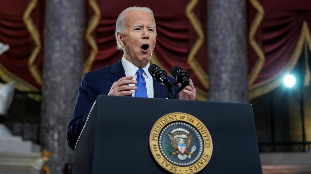 El presidente Joe Biden pronuncia comentarios en el primer aniversario del ataque del 6 de enero al Capitolio de los EE.UU.